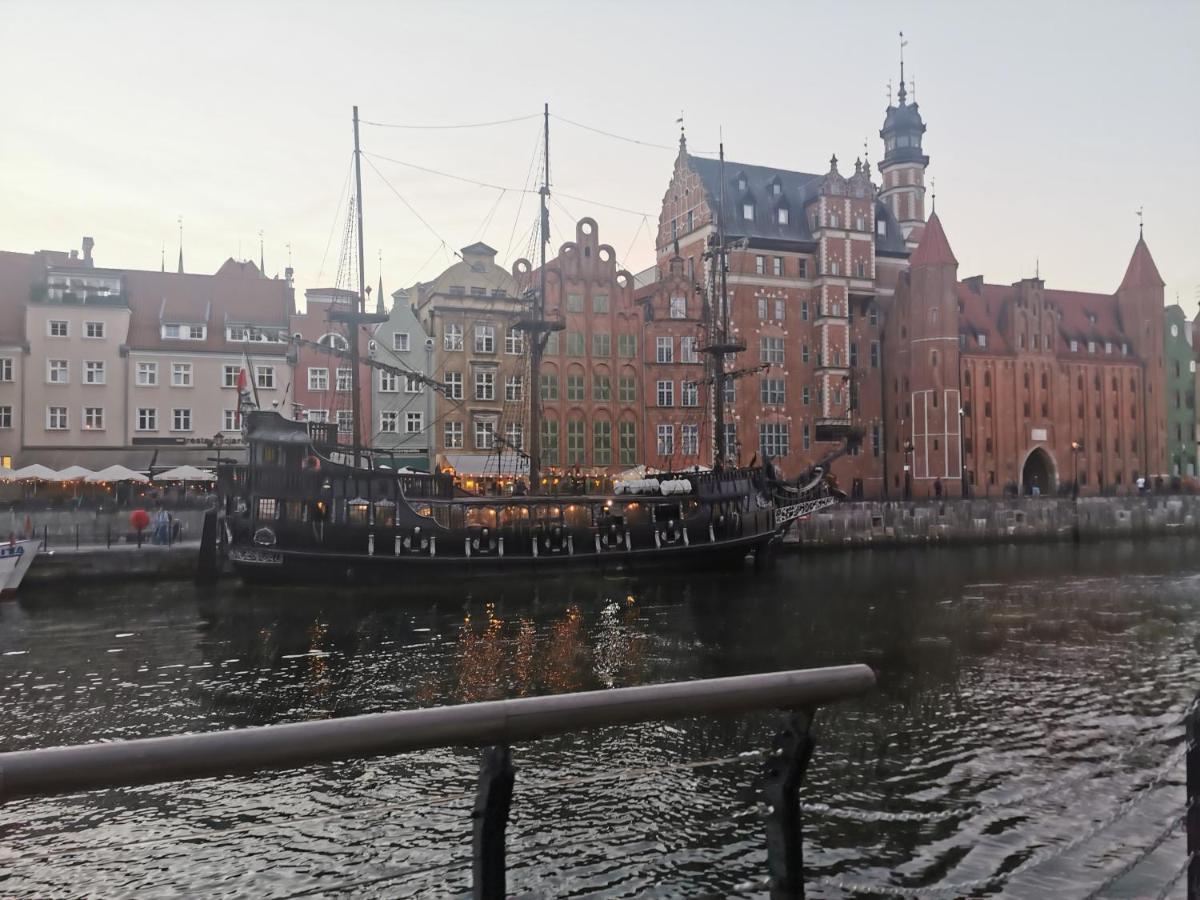 Apartament Przy Bursztynowym Stadionie Gdańsk Kültér fotó