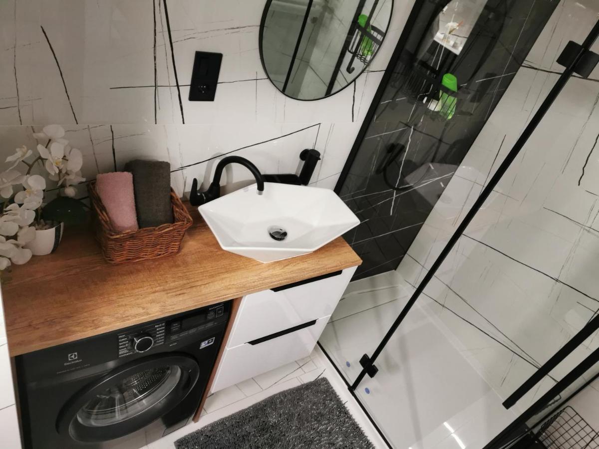 Apartament Przy Bursztynowym Stadionie Gdańsk Kültér fotó