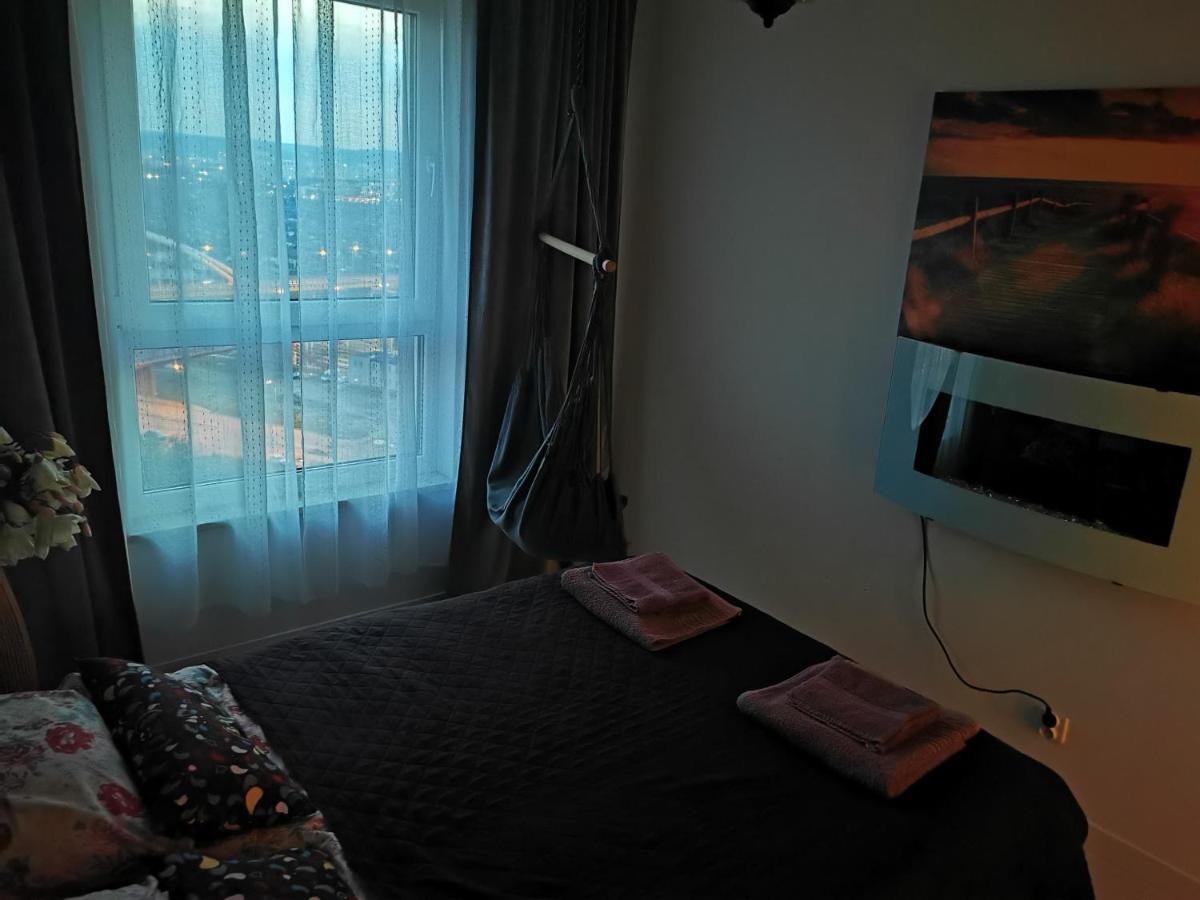 Apartament Przy Bursztynowym Stadionie Gdańsk Kültér fotó
